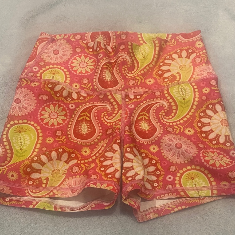 Vibrant Paisley High Waist Women's Shorts